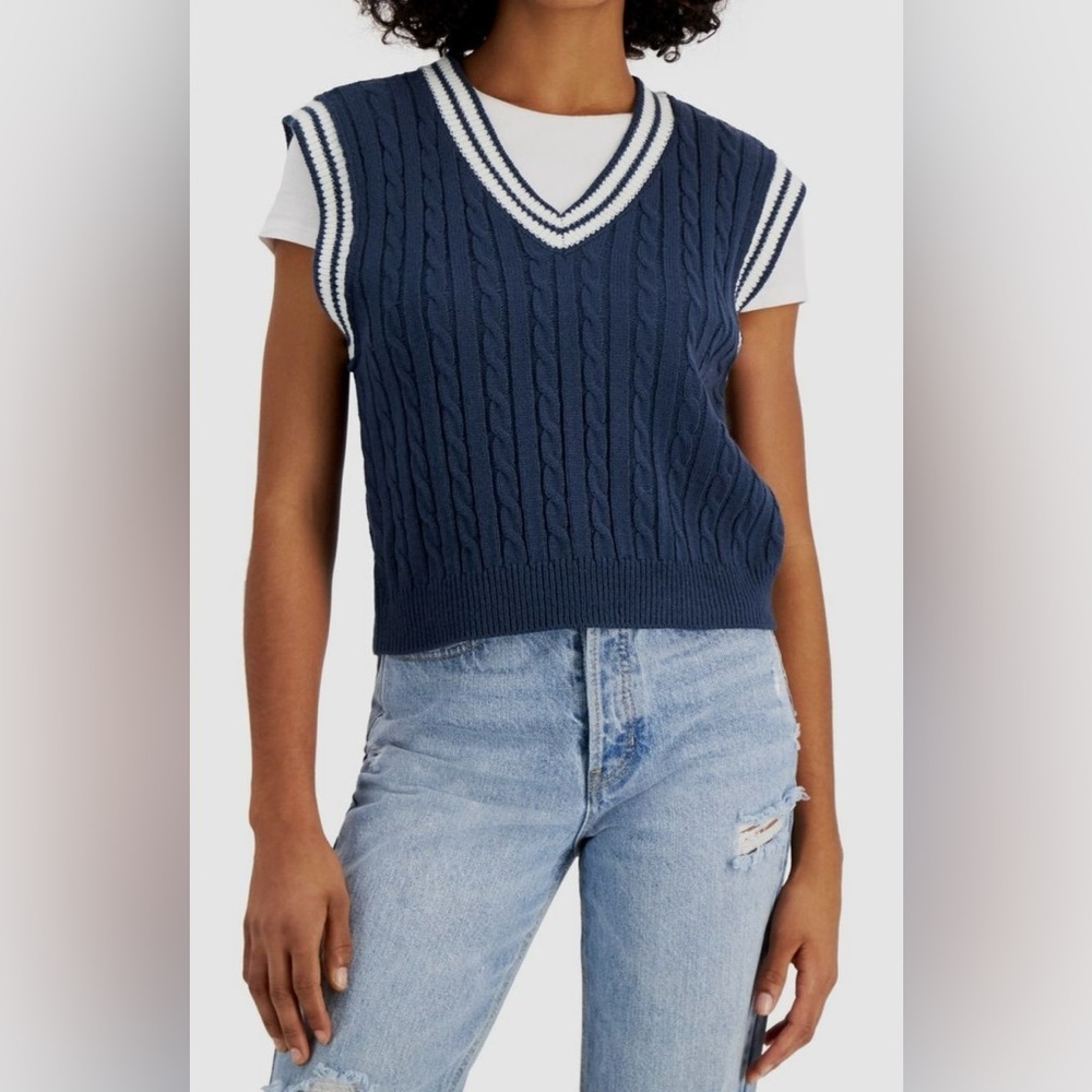 NWT Sugar Moon Women Junior's Blue Cable Knit Sleeveless Sweater Size Small